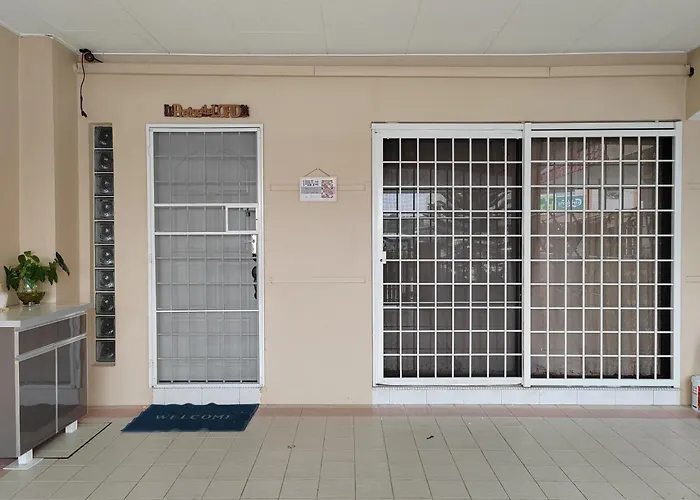 Ipoh Warm Home Station 18